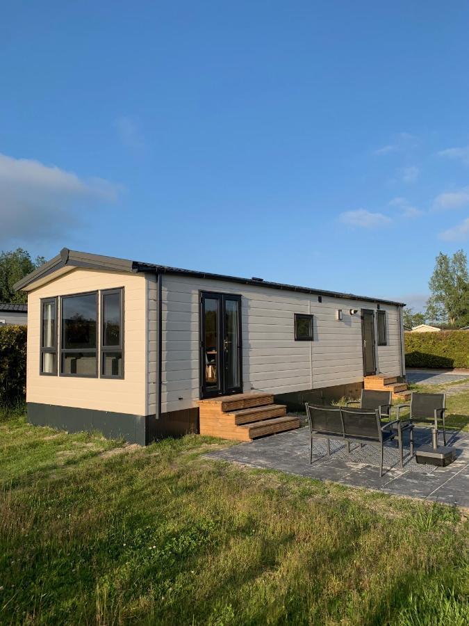 Chalet Rivendell Menaldum Esterno foto